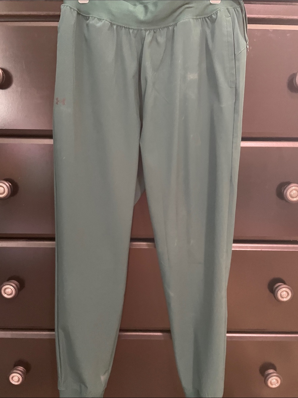 Under Armour women’s forest Green Performance Joggers